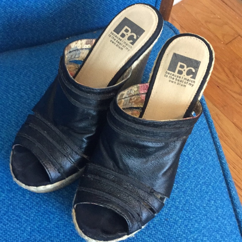 BC Leather upper wedge sandal